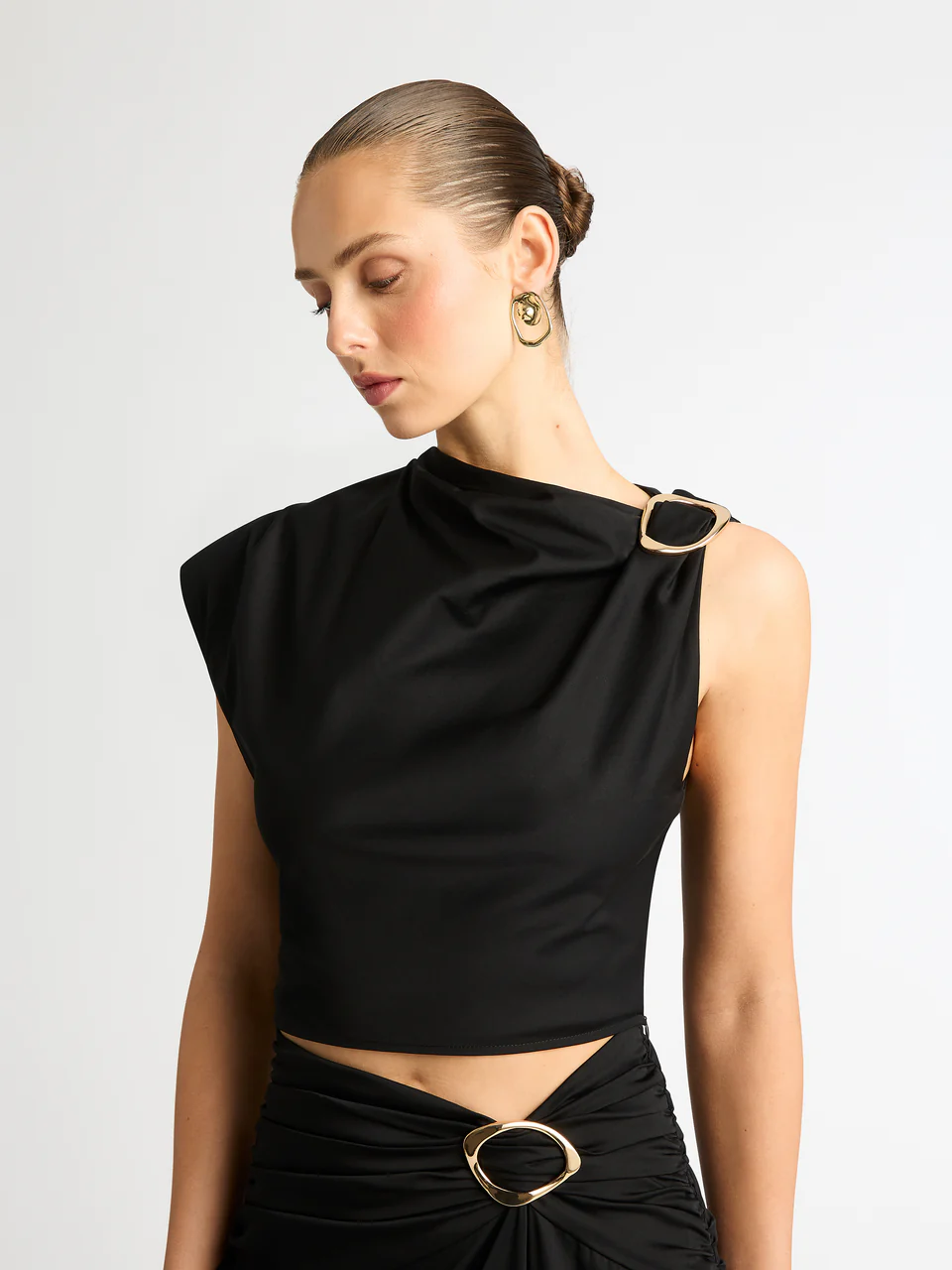 ZADIE SET IN BLACK BY SHEIKE