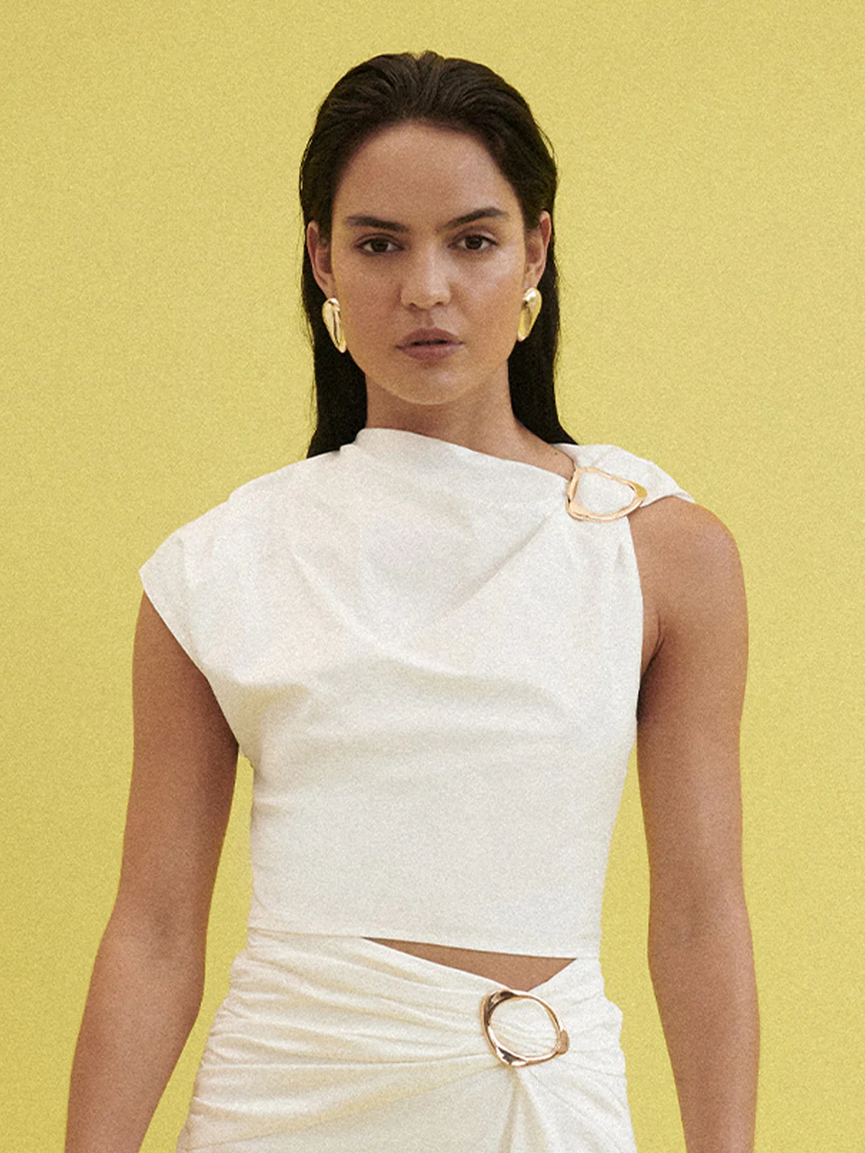 ZADIE SET IN WHITE BY SHEIKE
